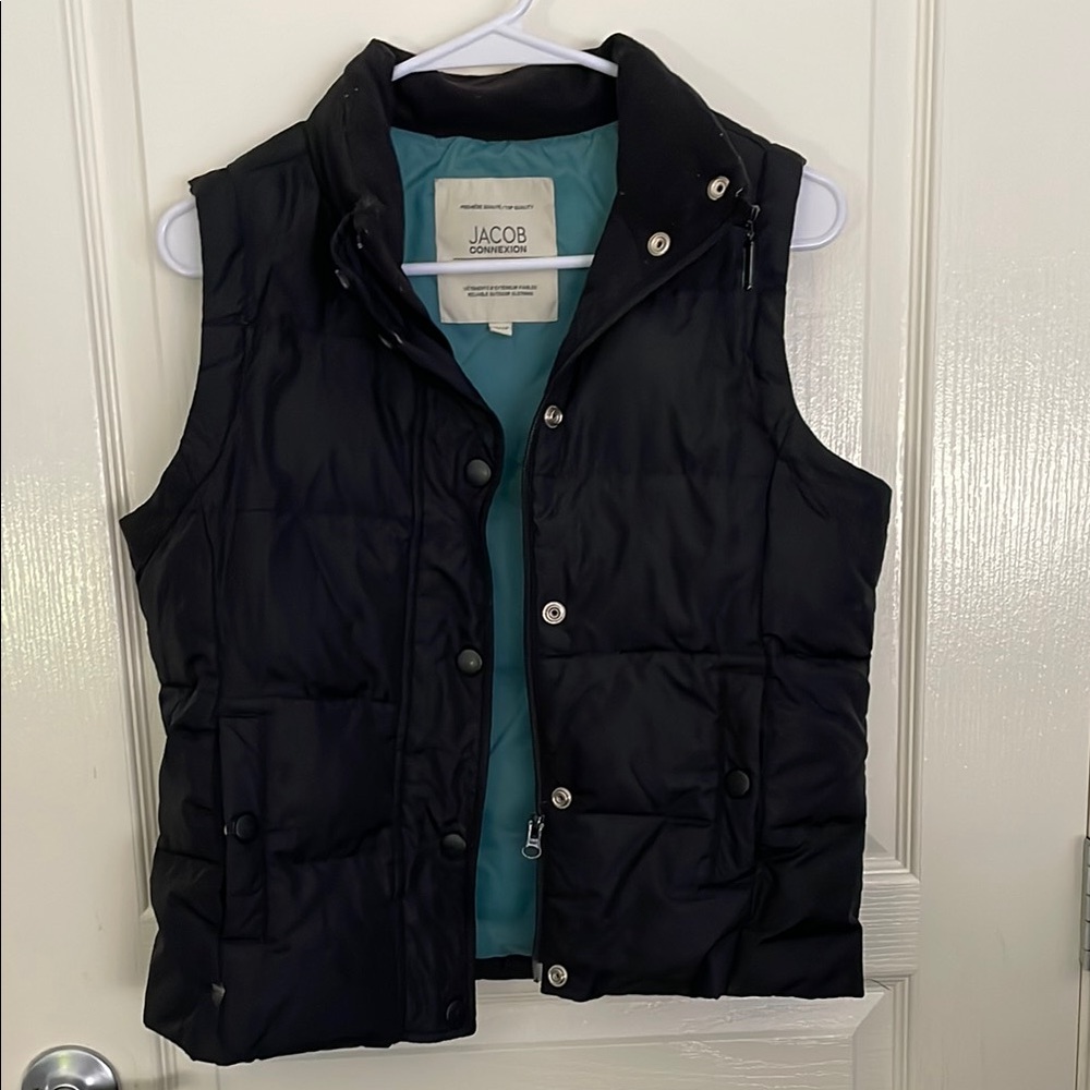107 Black Puffer Vest by Jacob